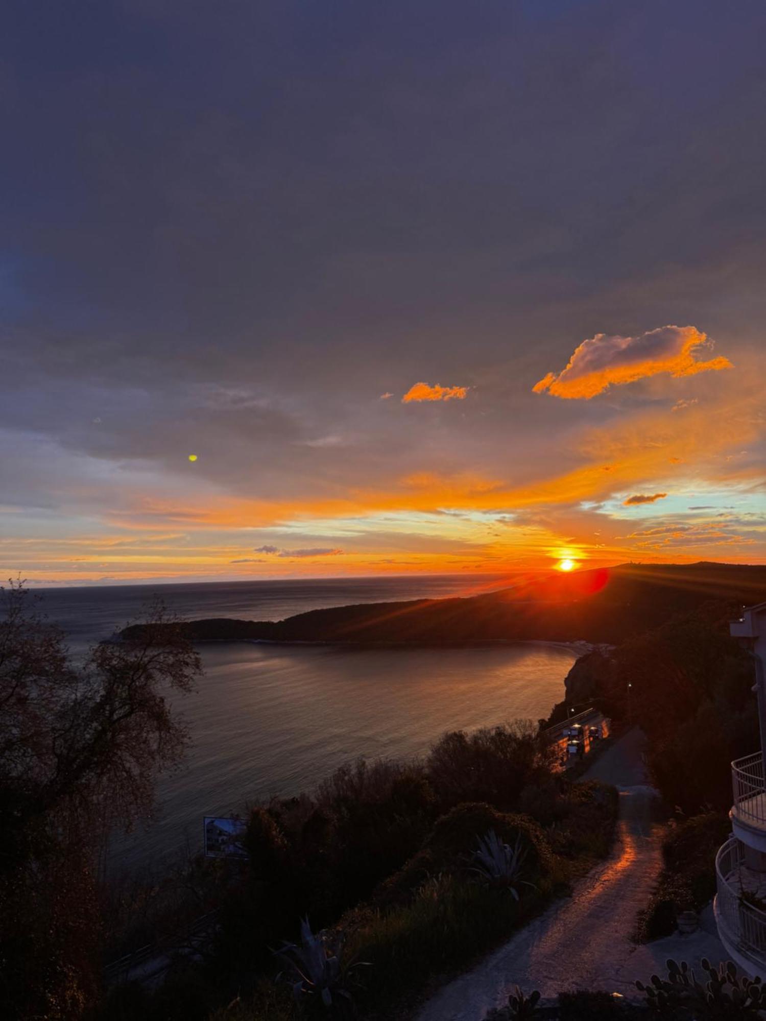 Budva Felix Suites Ngoại thất bức ảnh