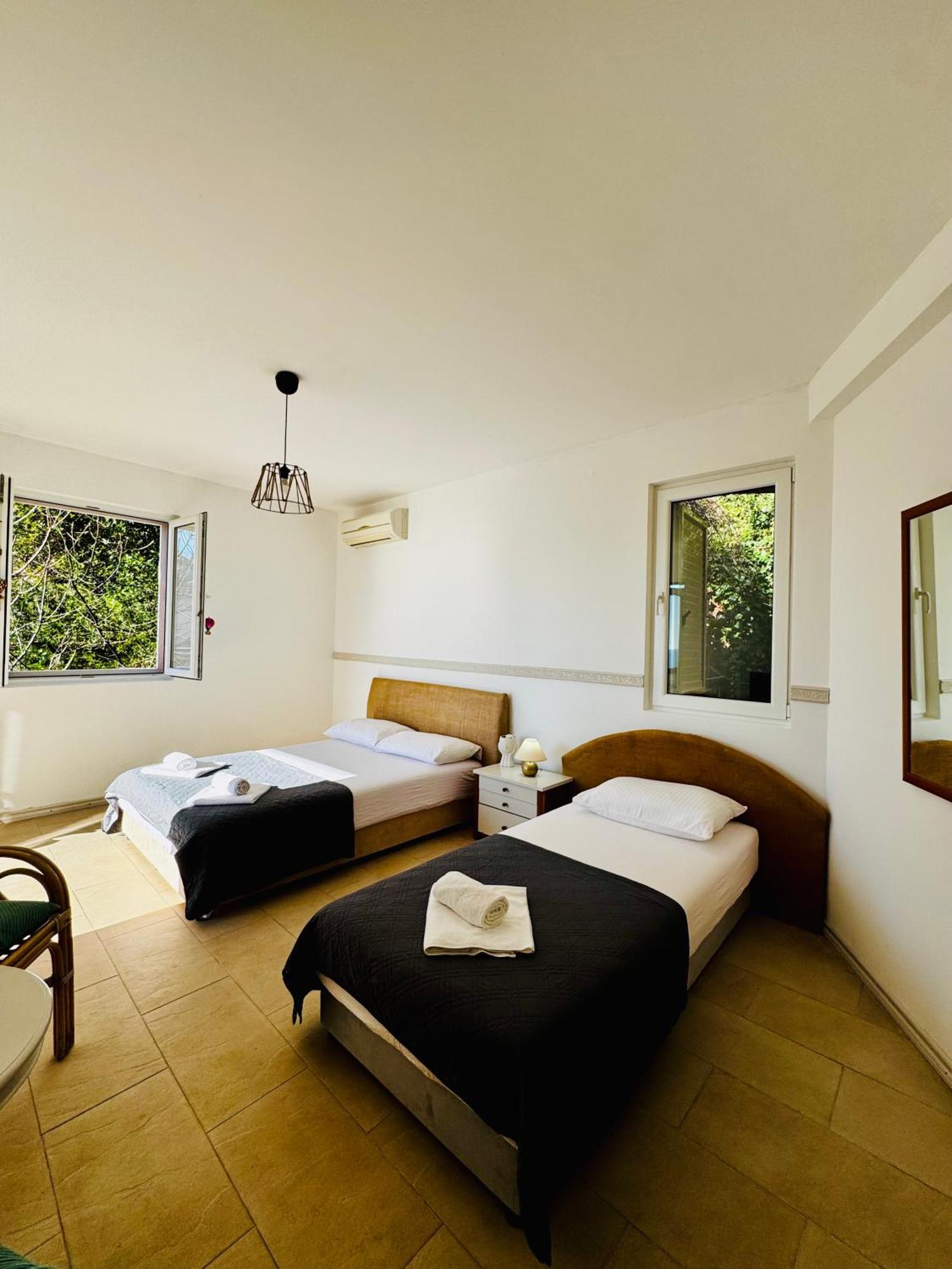 Budva Felix Suites Ngoại thất bức ảnh