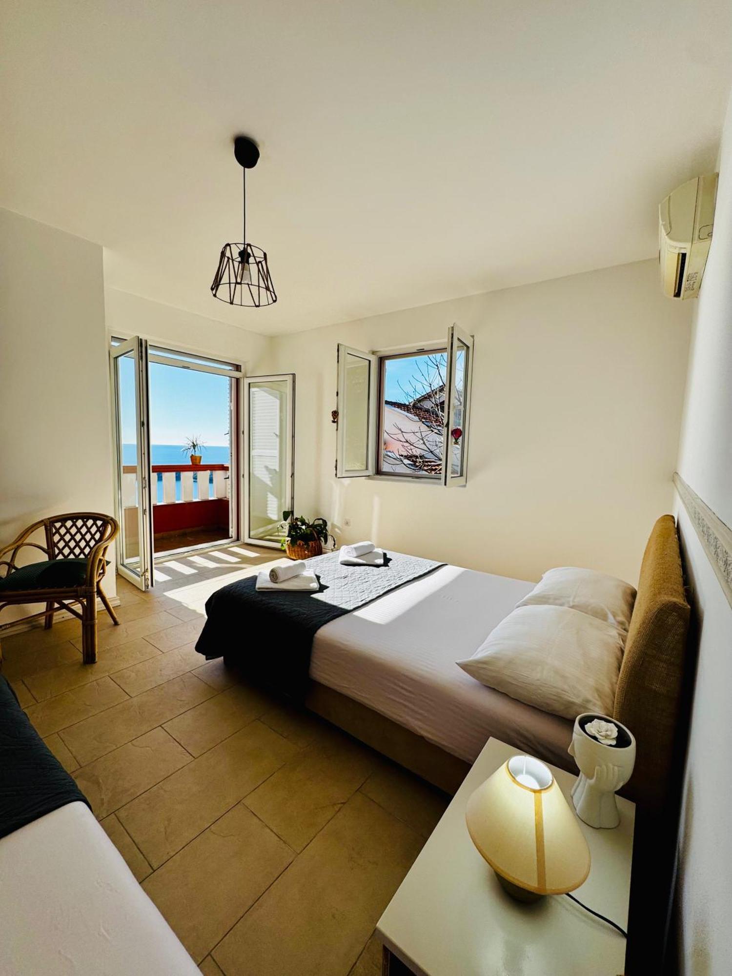 Budva Felix Suites Ngoại thất bức ảnh