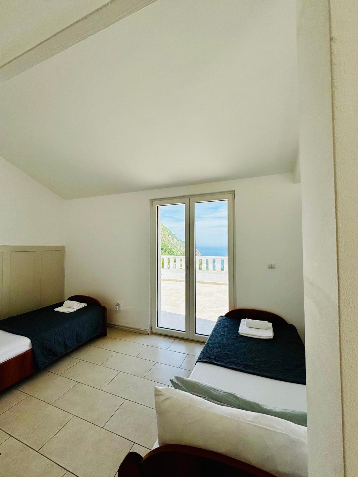 Budva Felix Suites Ngoại thất bức ảnh